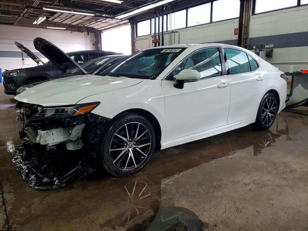 2022 TOYOTA CAMRY