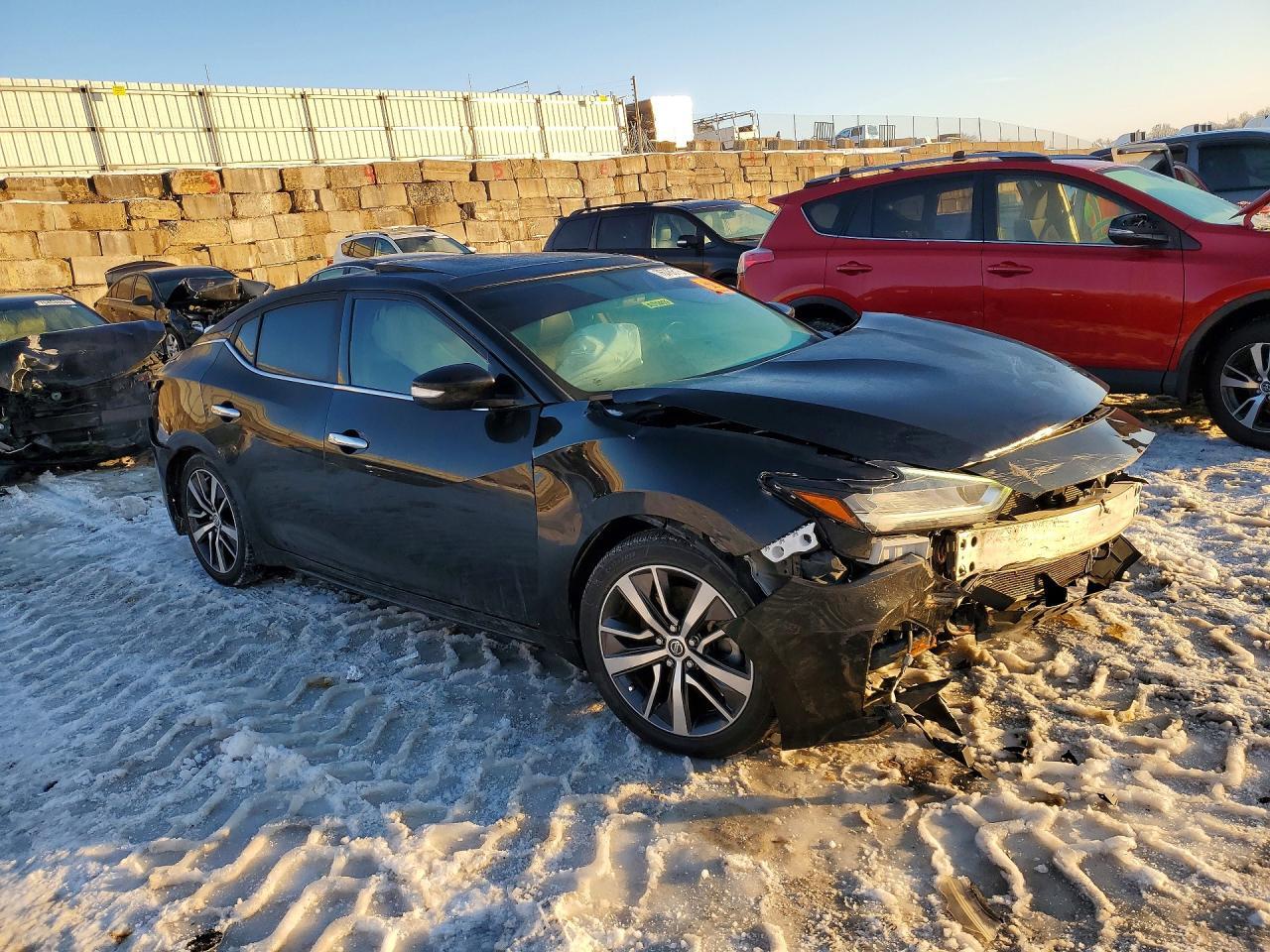 2019 NISSAN Maxima