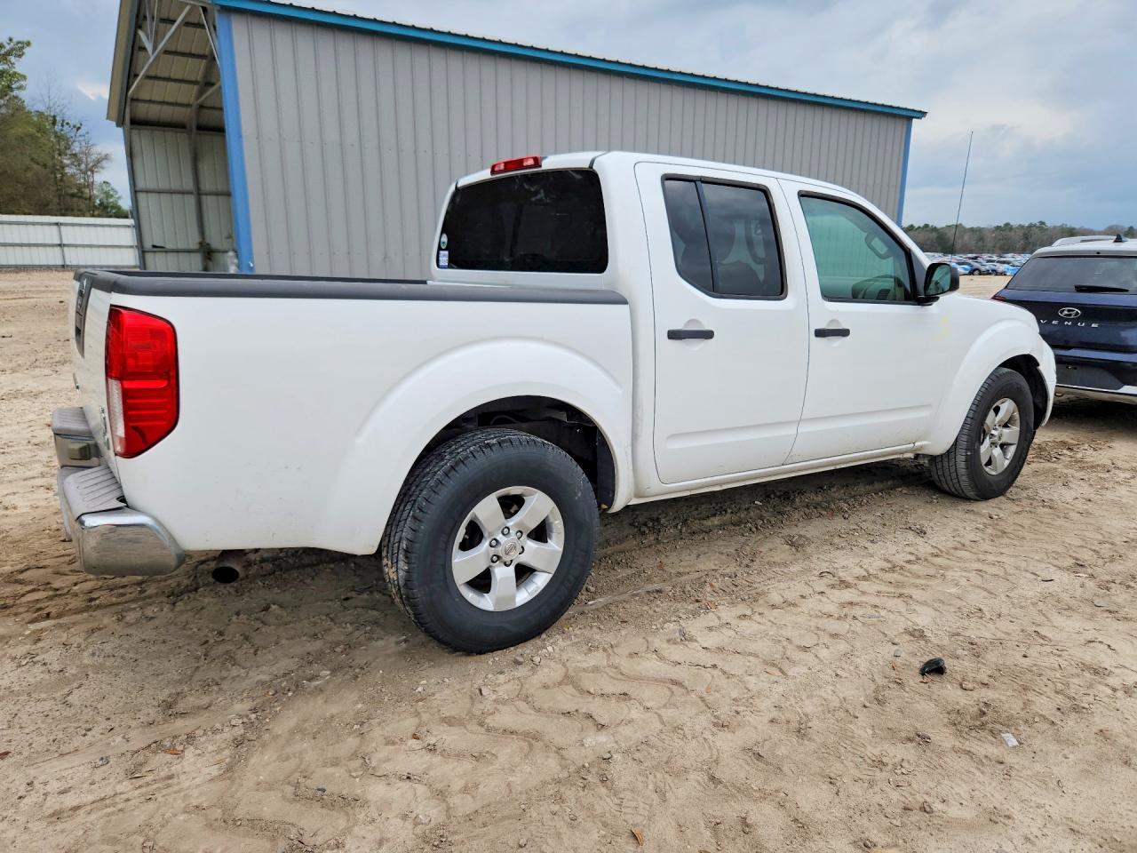 2012 NISSAN Frontier