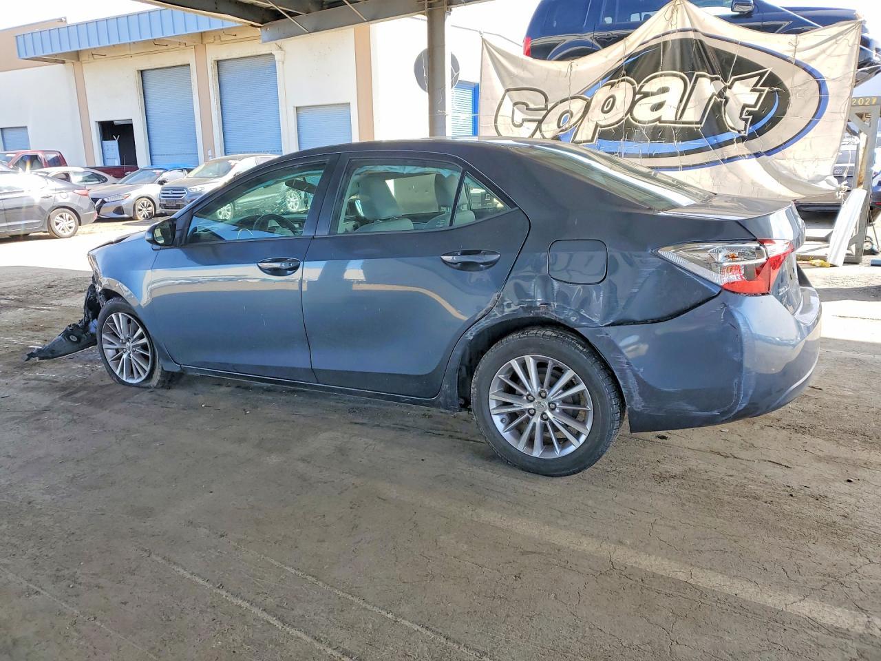 2015 TOYOTA COROLLA