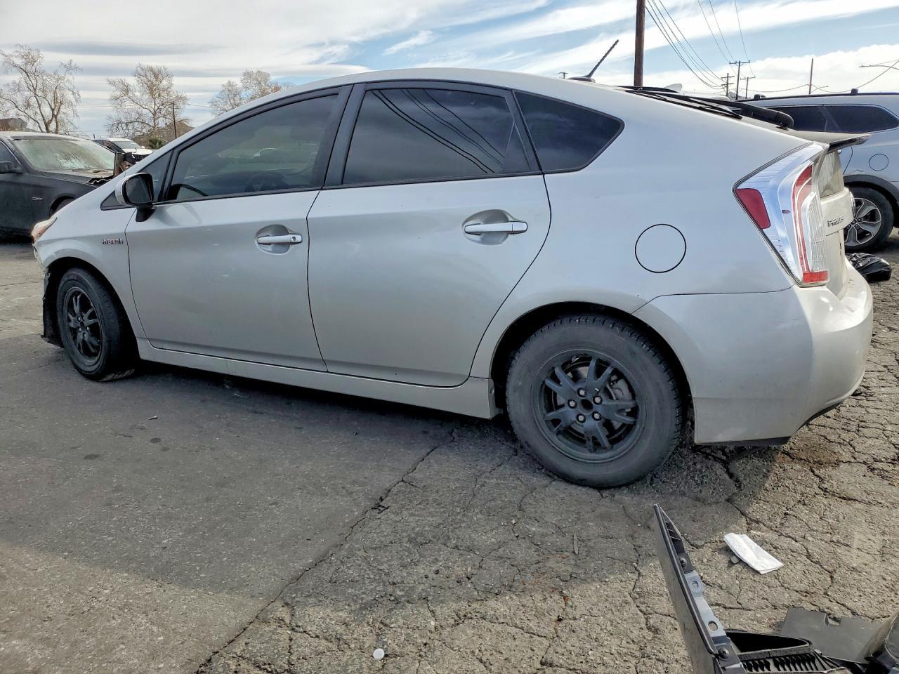 2015 TOYOTA PRIUS