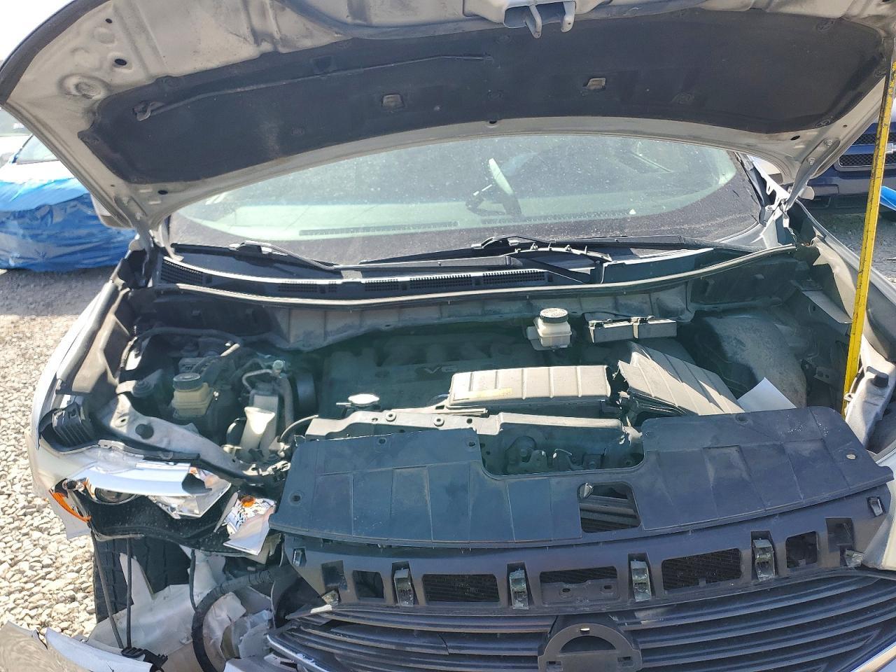 2013 NISSAN Quest