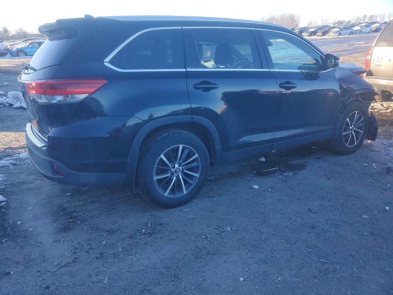 2019 TOYOTA HIGHLANDER