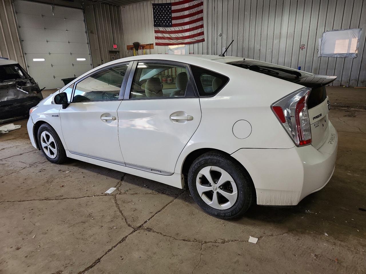 2015 TOYOTA PRIUS