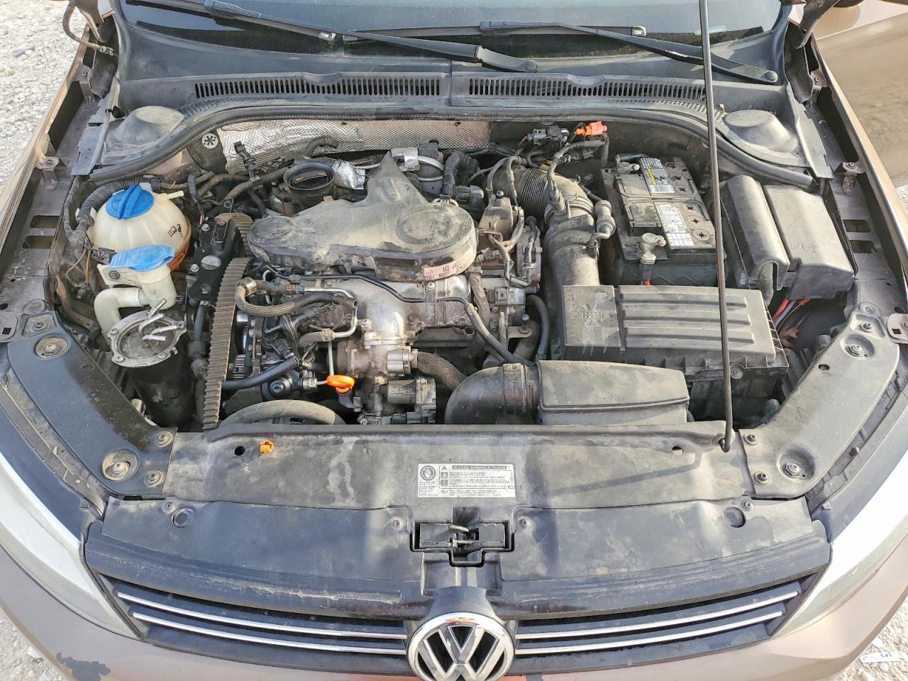 2011 VOLKSWAGEN JETTA