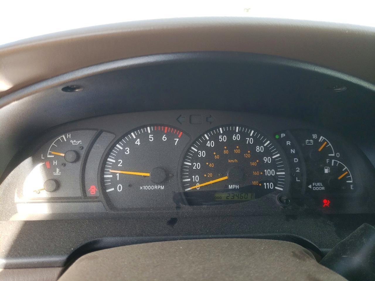 2004 TOYOTA TUNDRA