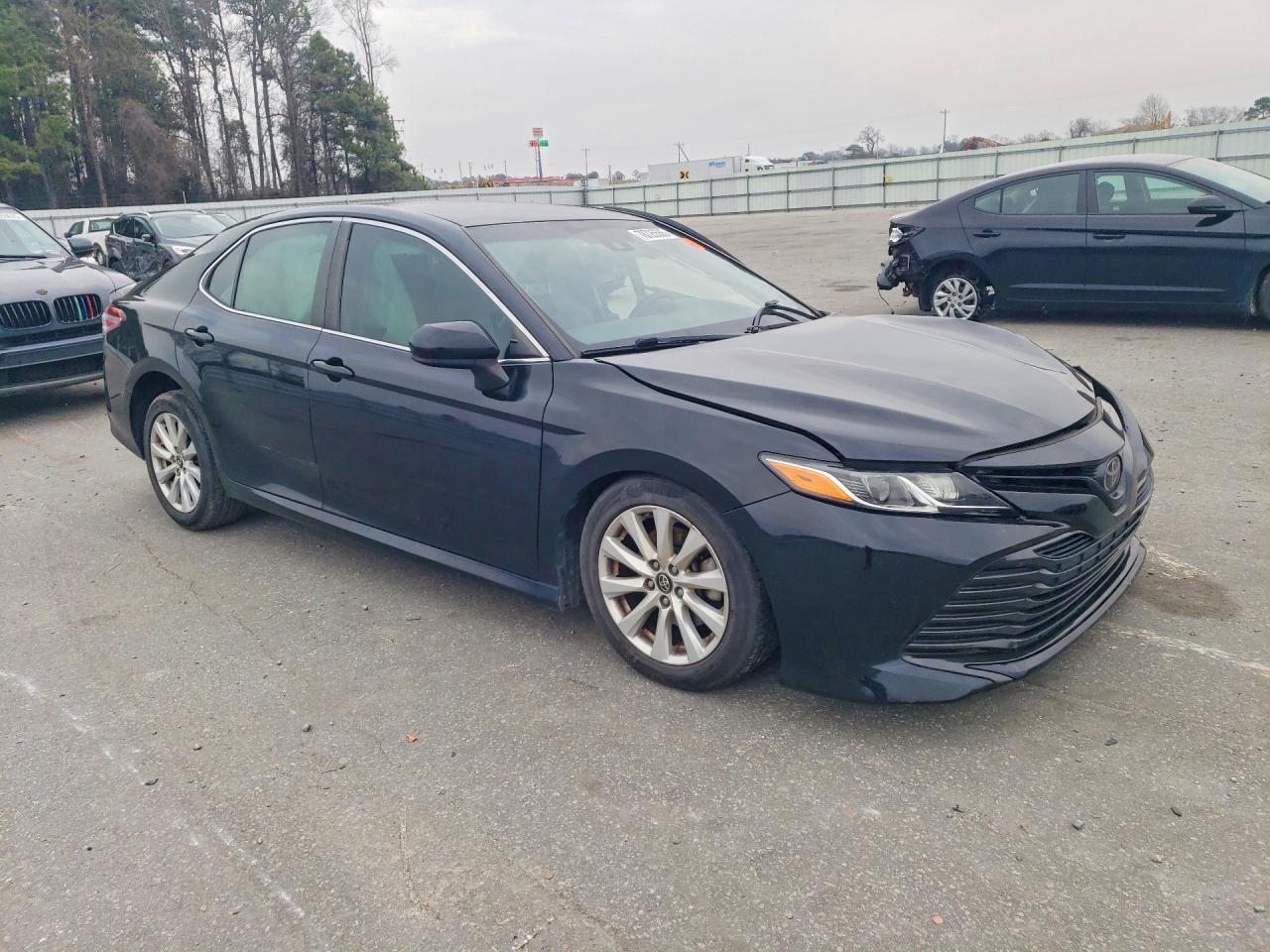 2018 TOYOTA CAMRY