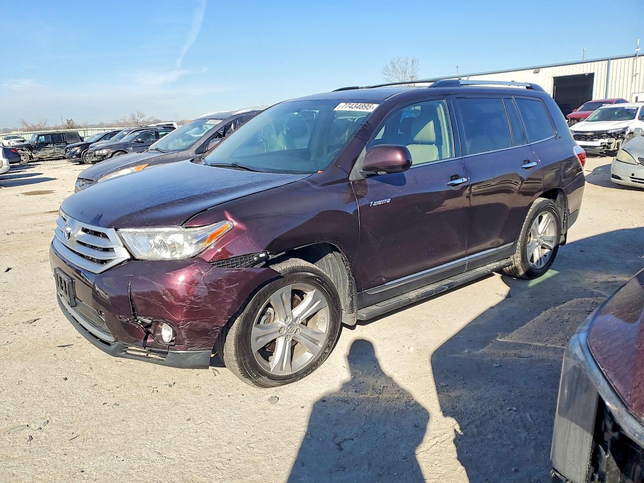2013 TOYOTA HIGHLANDER
