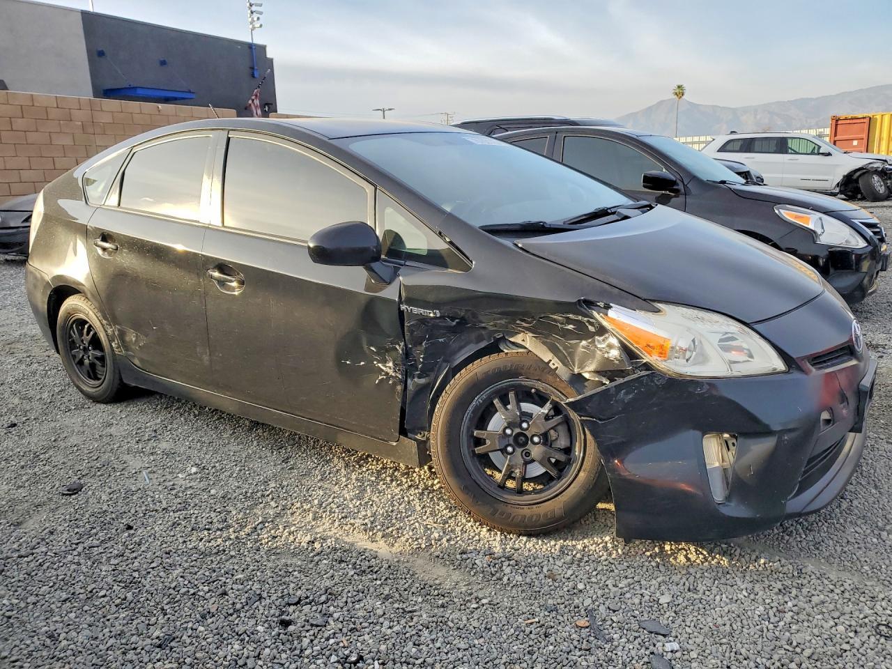 2015 TOYOTA PRIUS