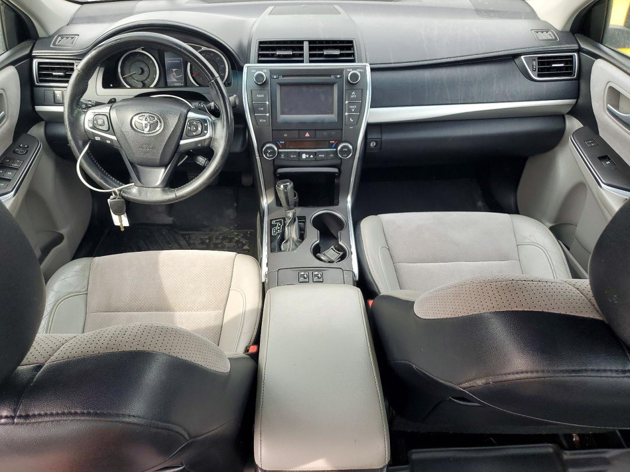 2016 TOYOTA CAMRY
