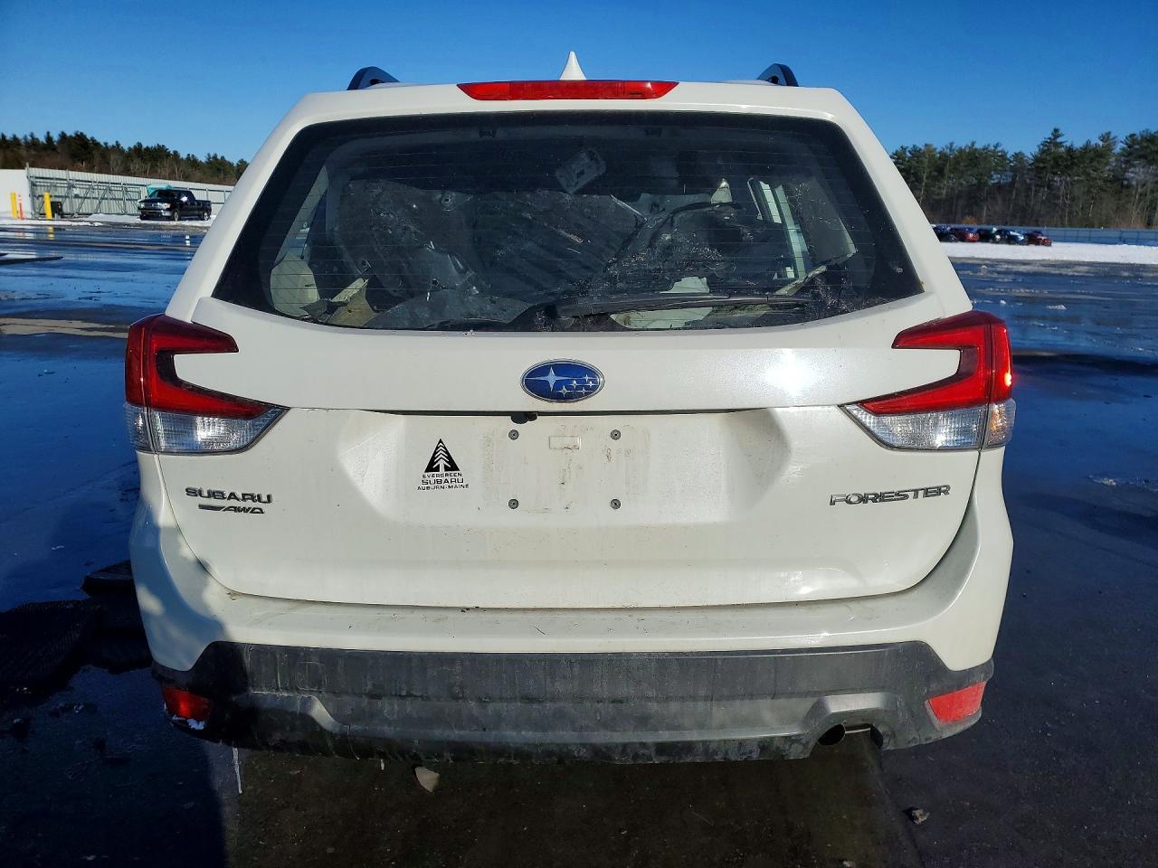 2022 SUBARU FORESTER