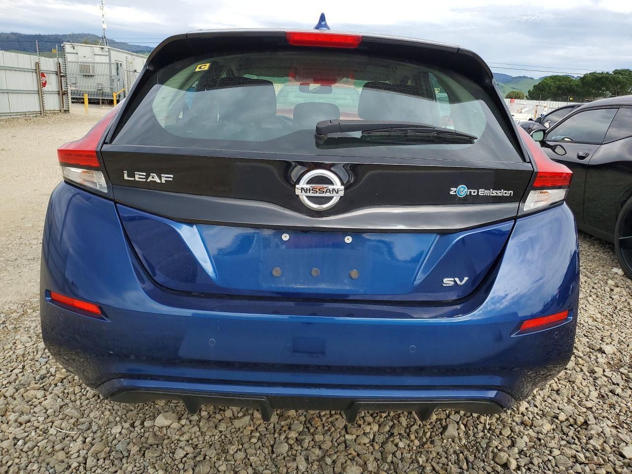2021 NISSAN LEAF