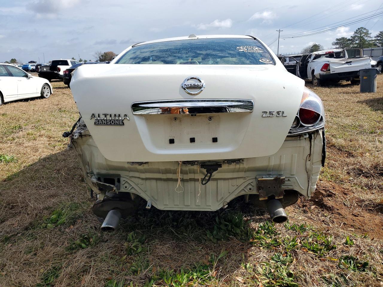 2011 NISSAN ALTIMA