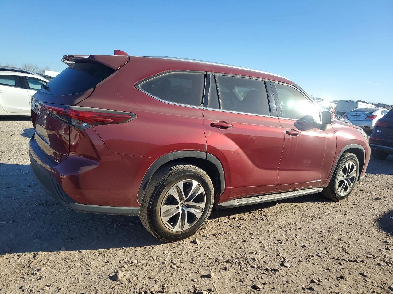2021 TOYOTA HIGHLANDER