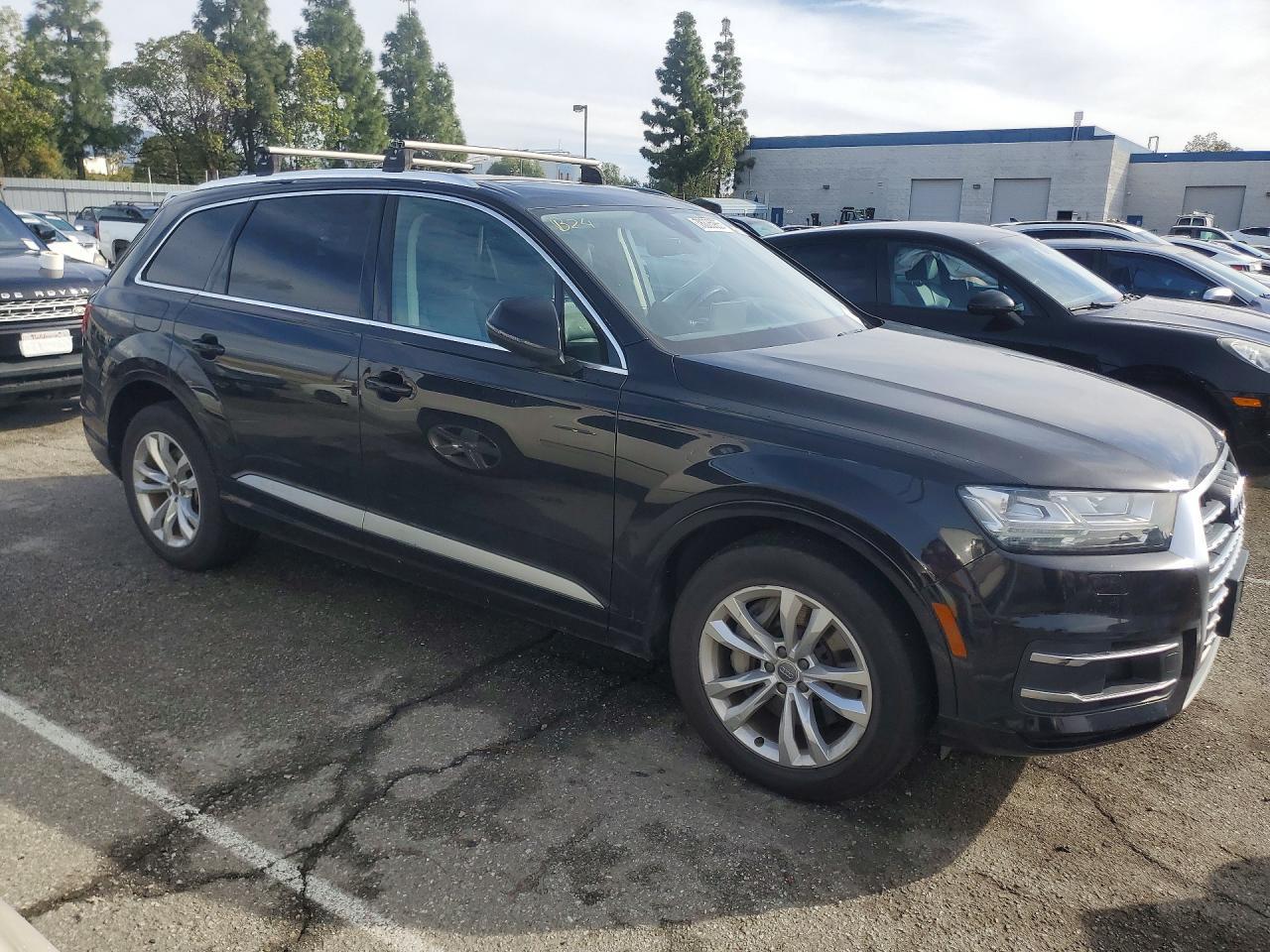 2018 AUDI Q7