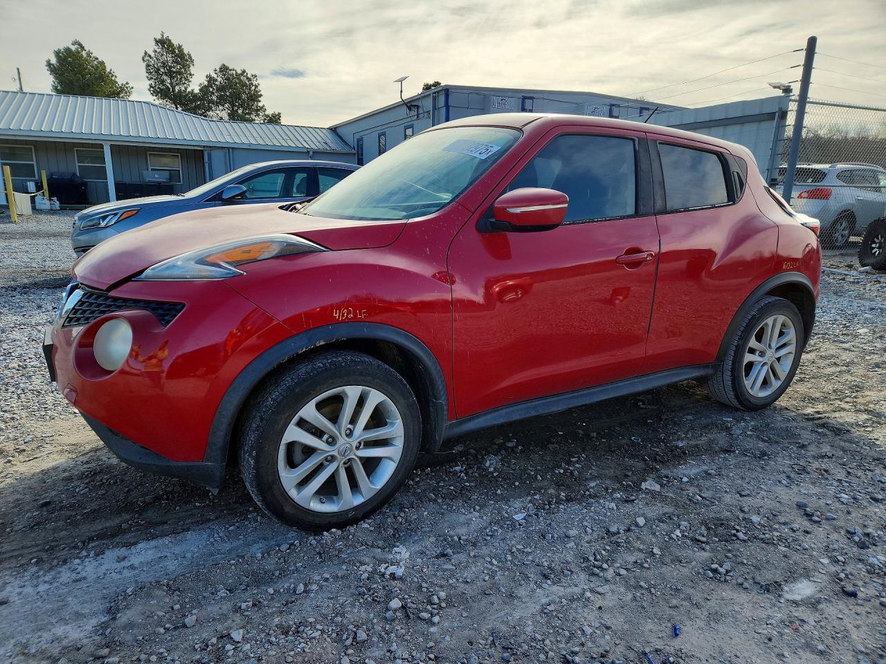 2015 NISSAN Juke