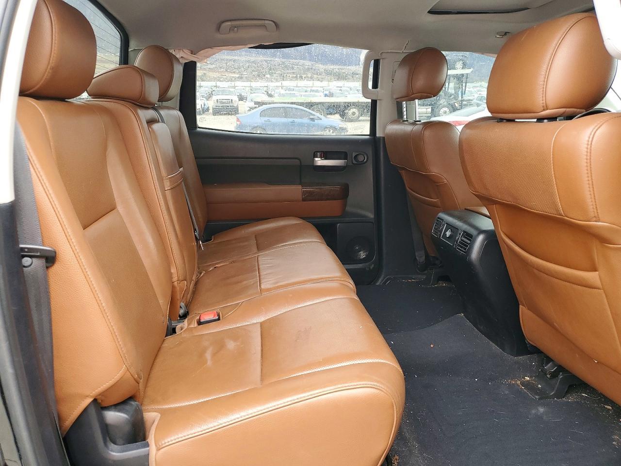 2011 TOYOTA TUNDRA