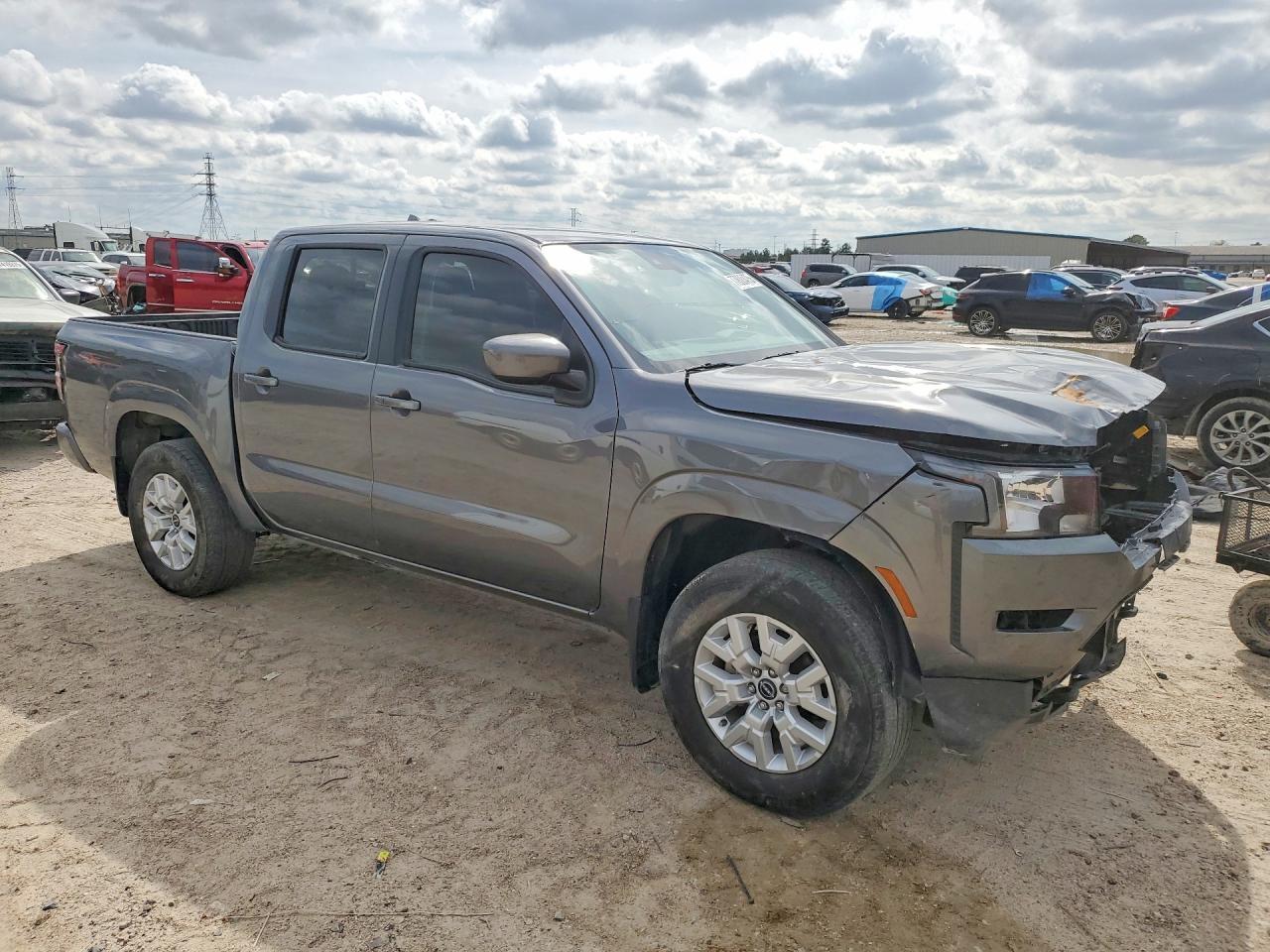 2022 NISSAN Frontier