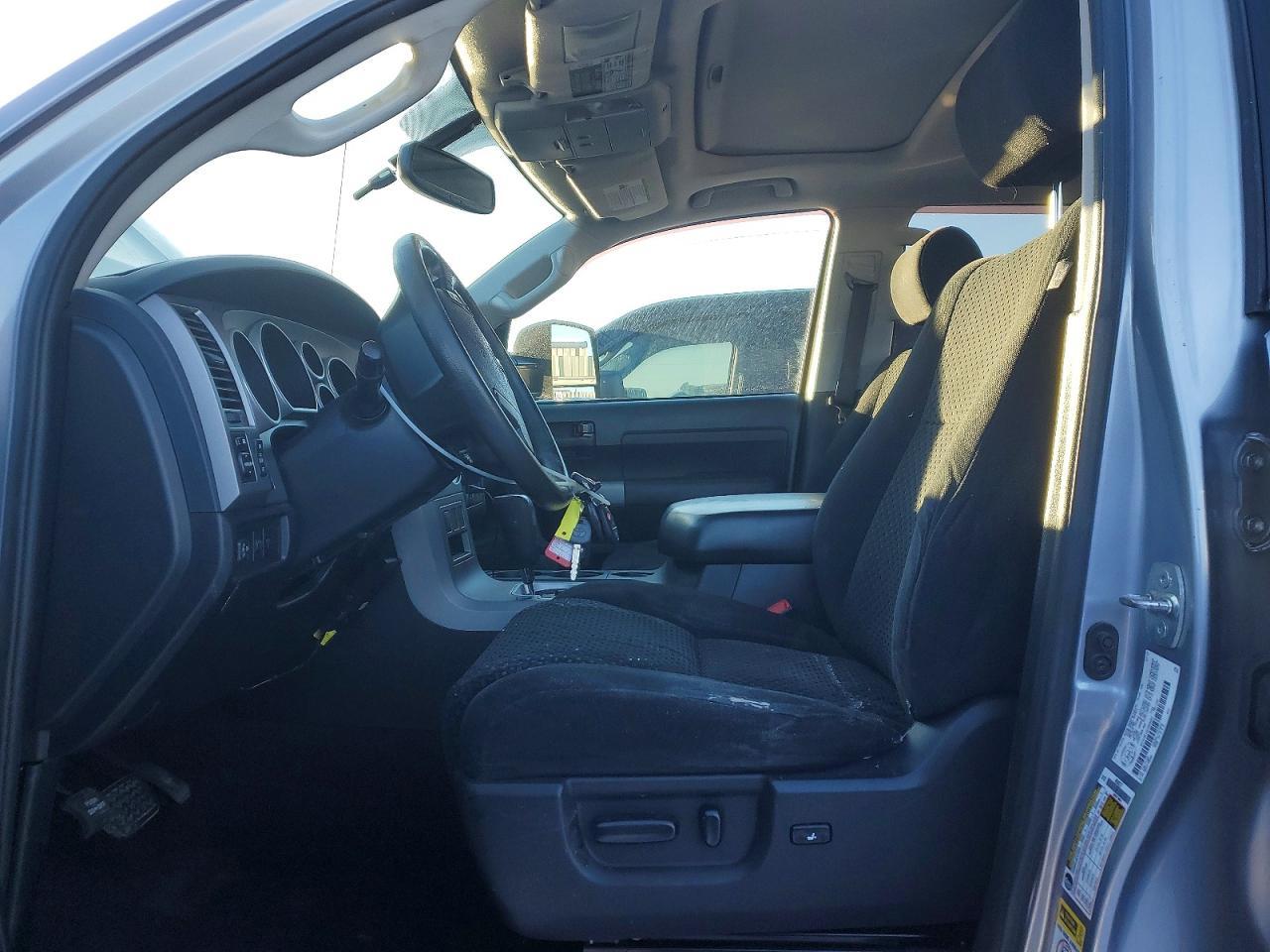 2012 TOYOTA TUNDRA