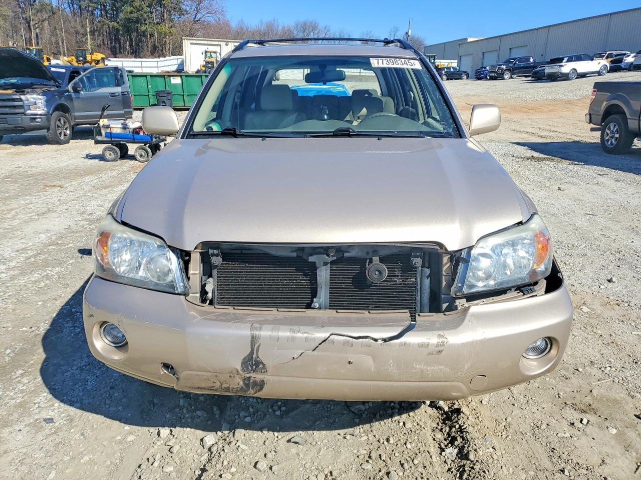 2004 TOYOTA HIGHLANDER
