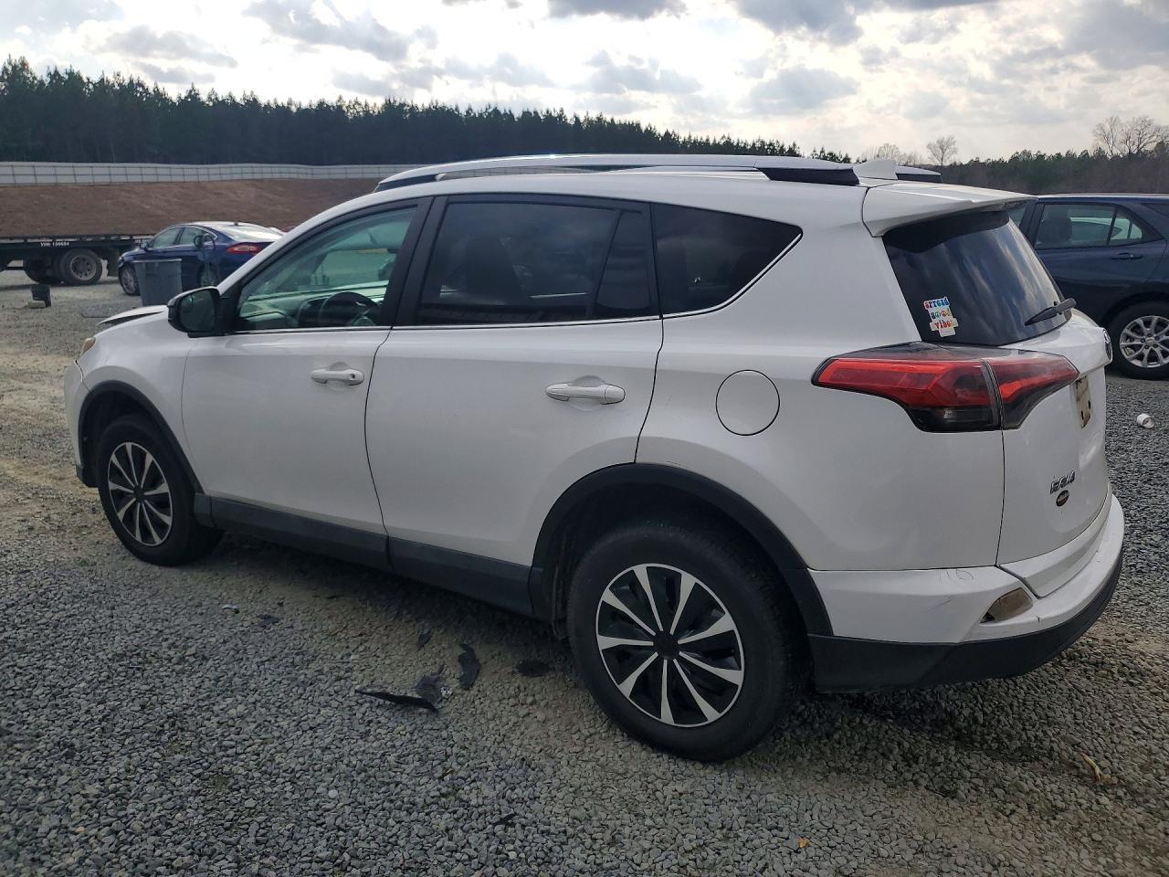 2016 TOYOTA RAV4