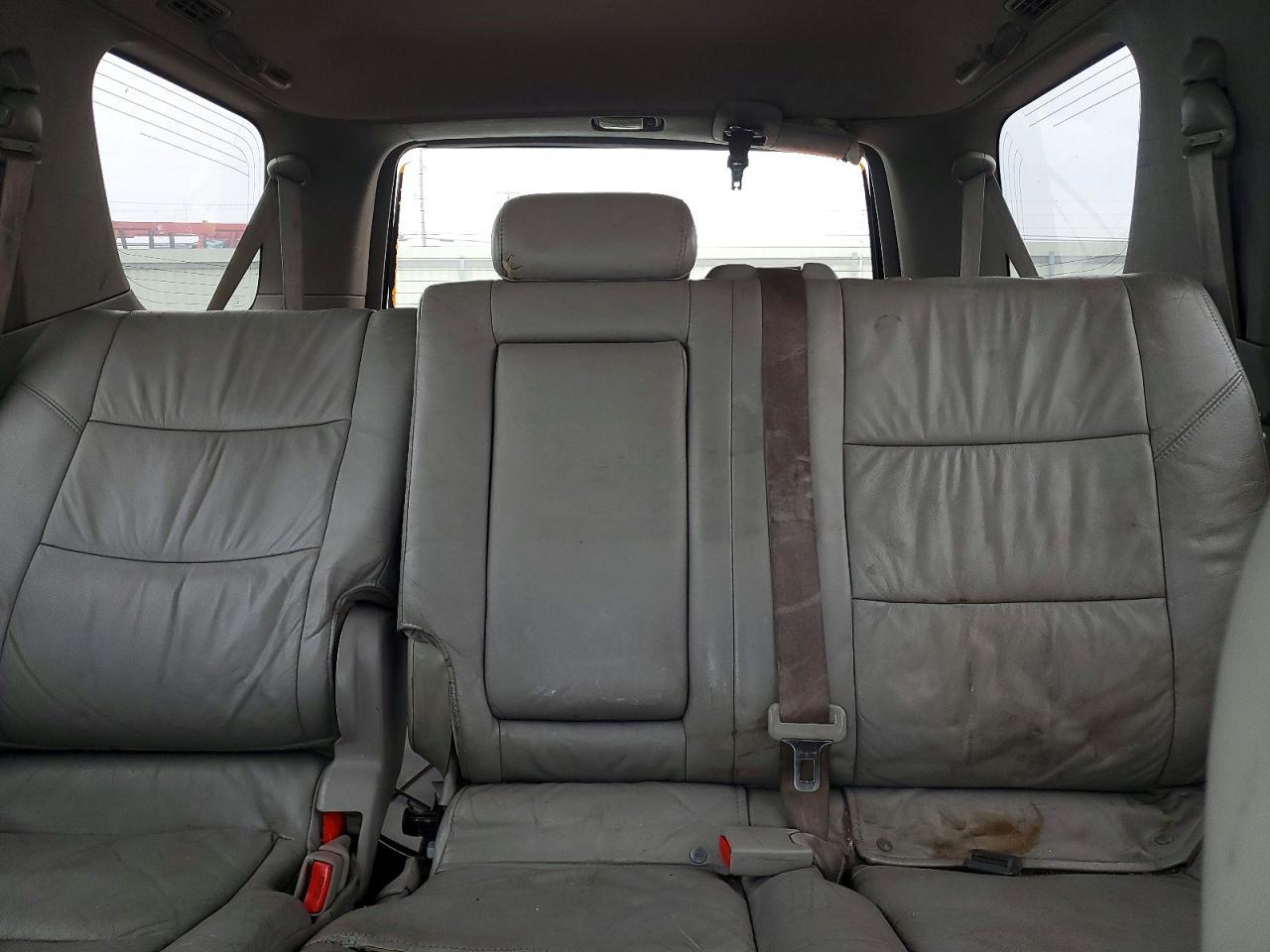 2005 TOYOTA Sequoia