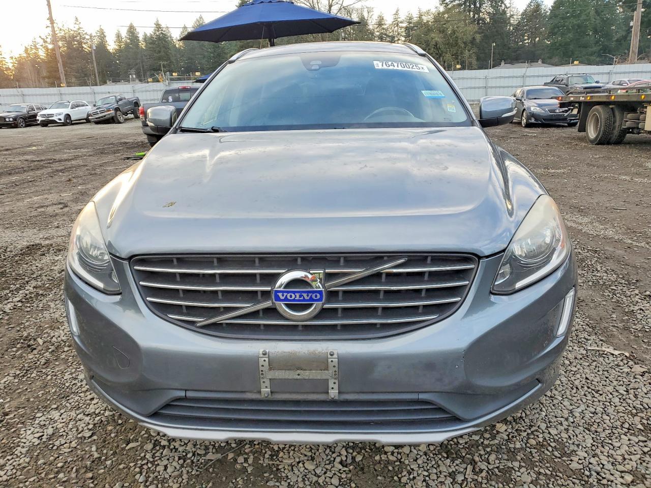 2016 VOLVO XC60