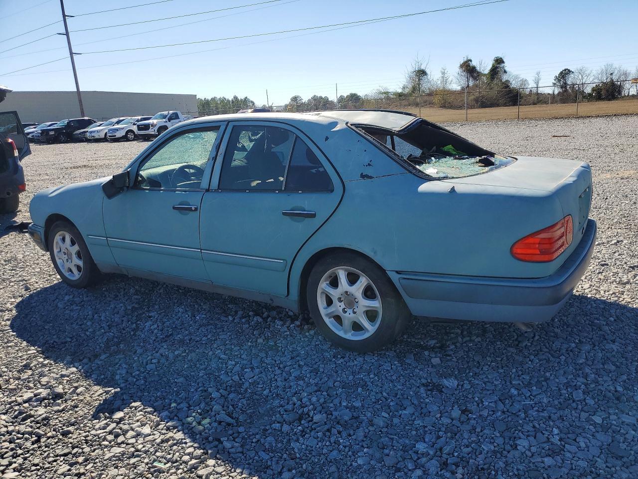 1996 MERCEDES-BENZ E-Class