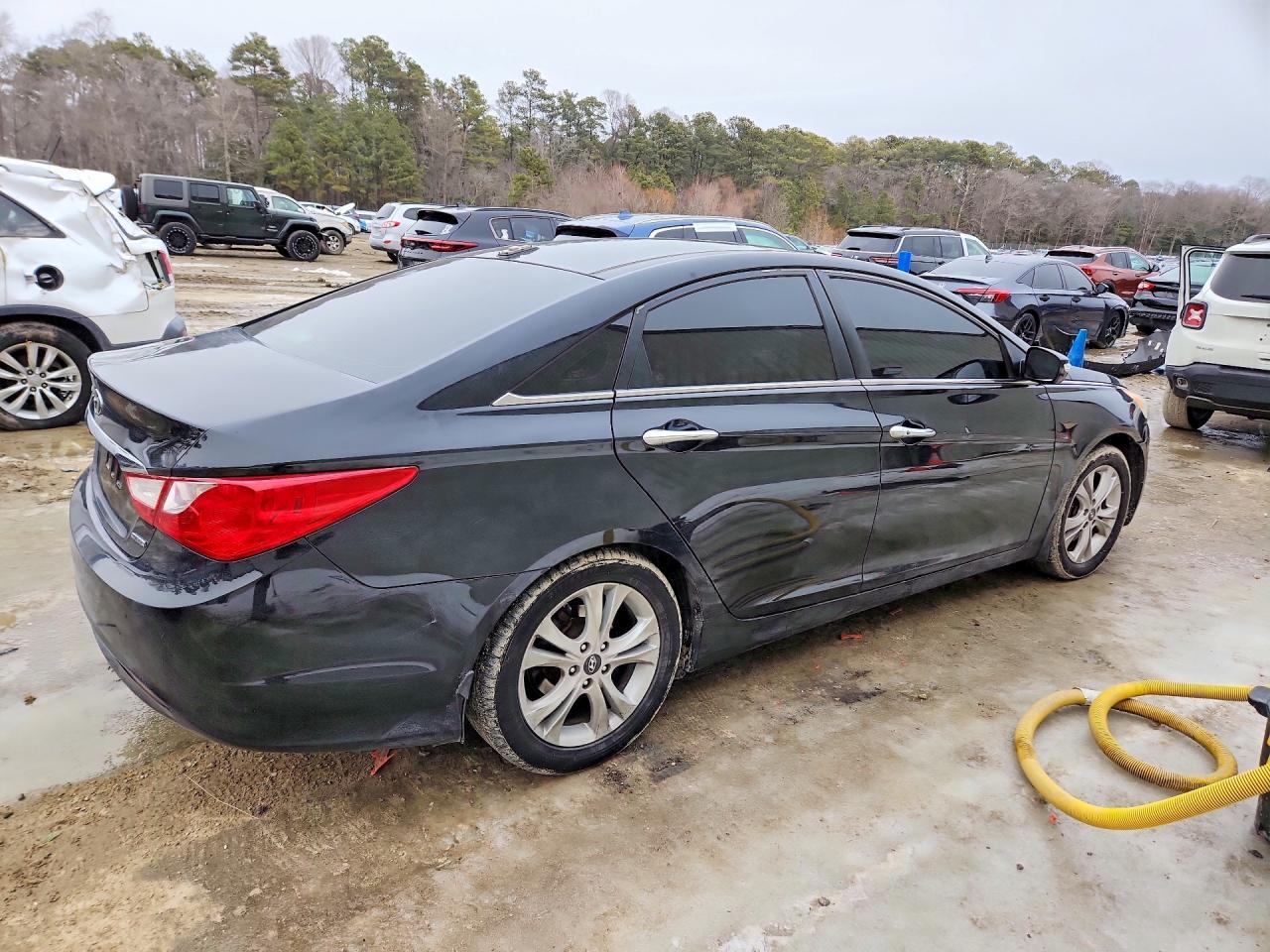 2013 HYUNDAI SONATA