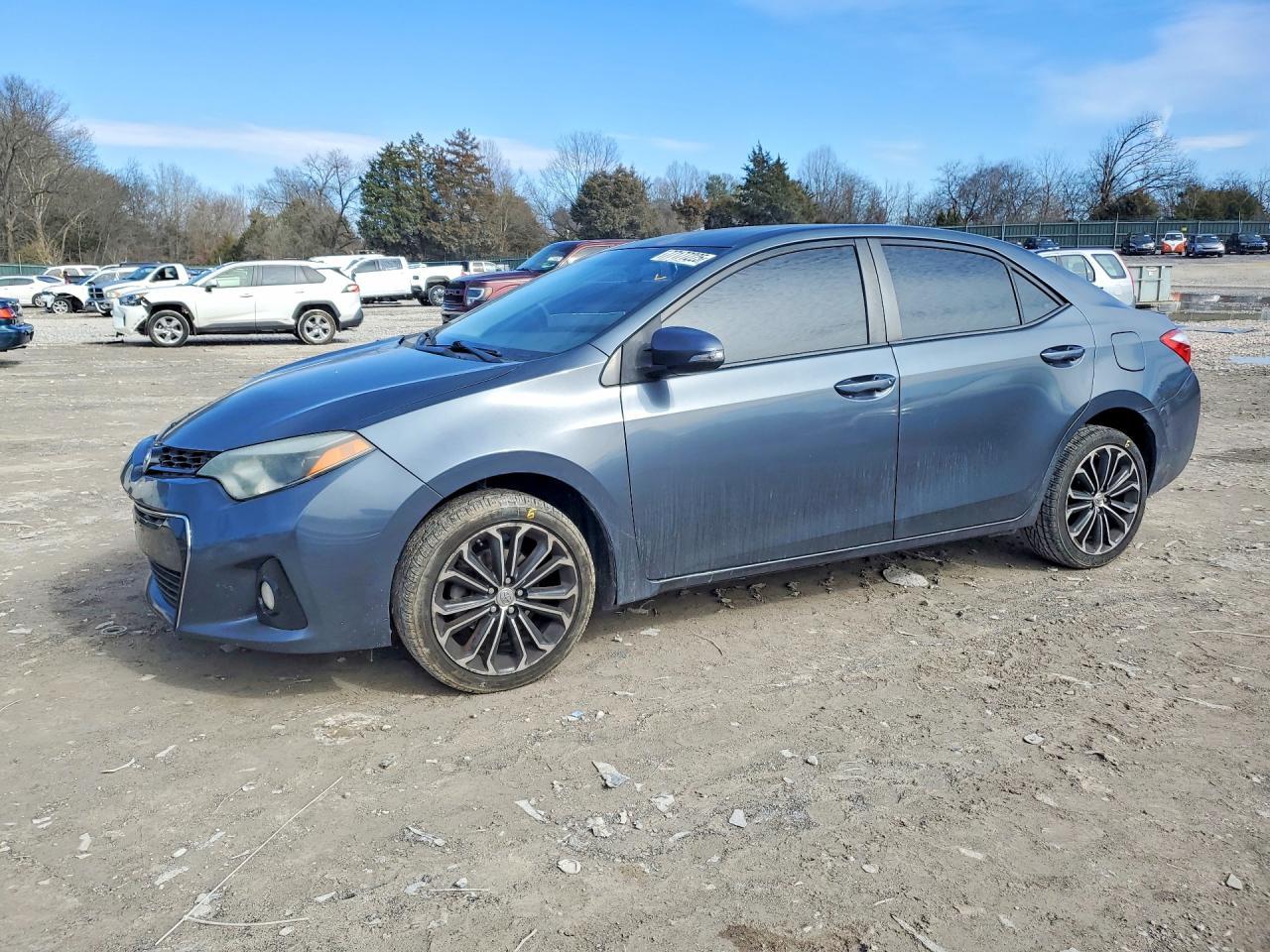 2015 TOYOTA COROLLA