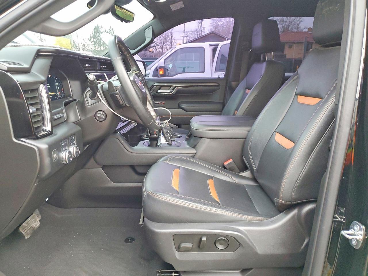 2023 GMC Sierra