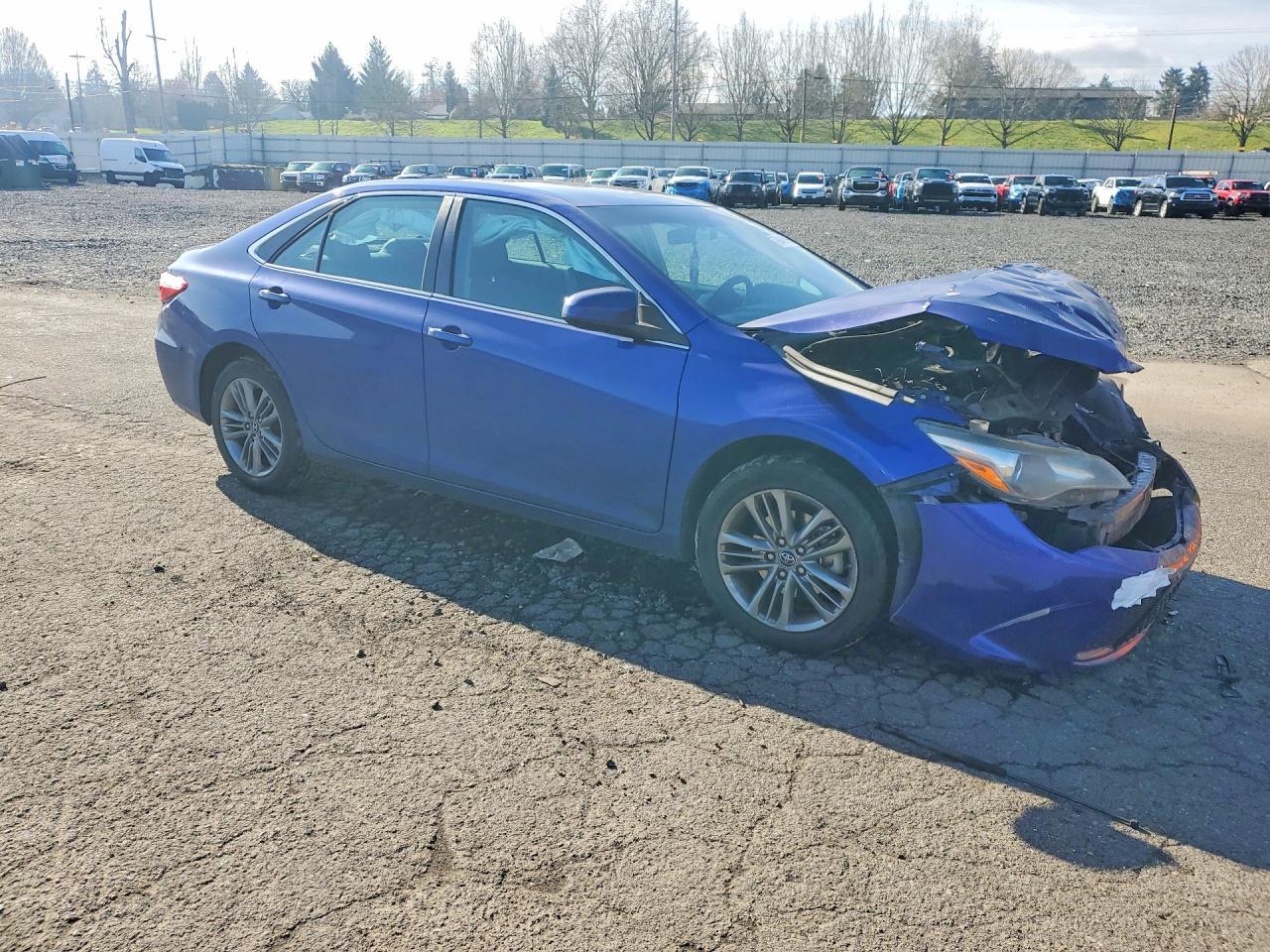 2016 TOYOTA CAMRY