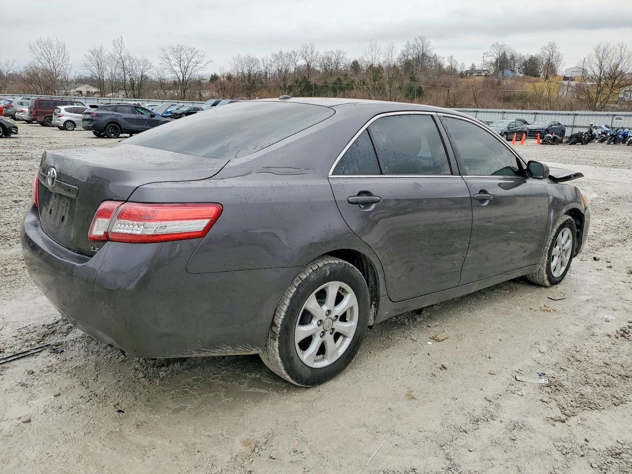 2011 TOYOTA CAMRY