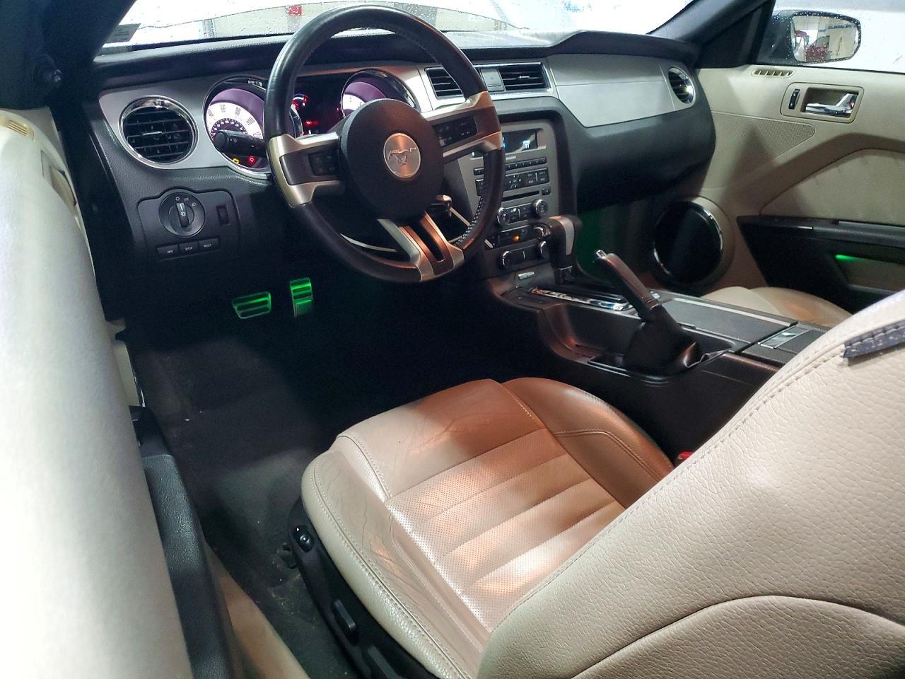 2010 FORD MUSTANG