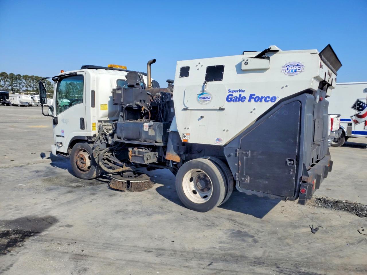 2017 ISUZU Npr Hd