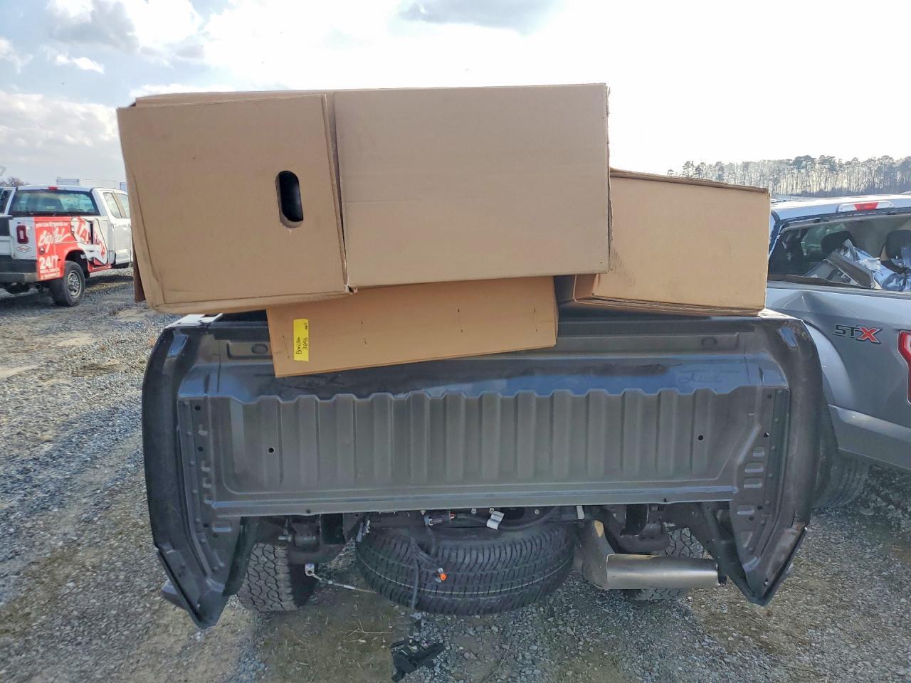 2025 GMC Sierra