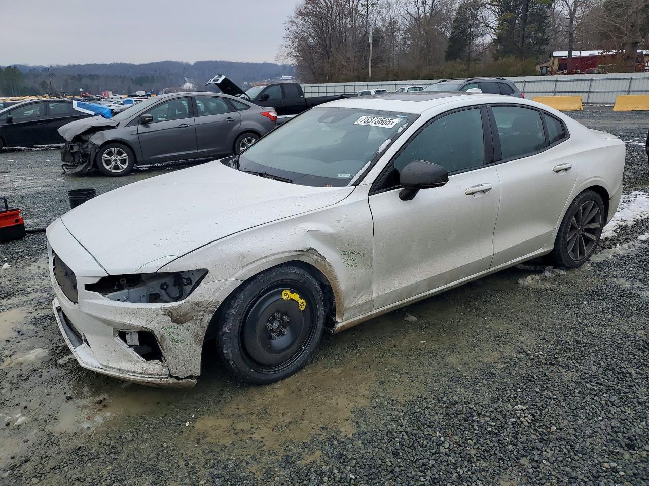 2021 VOLVO S60