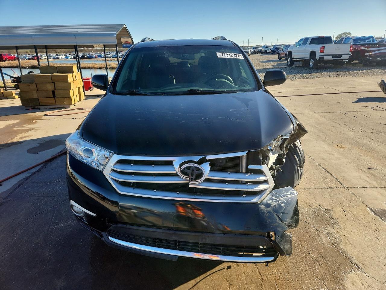 2013 TOYOTA HIGHLANDER