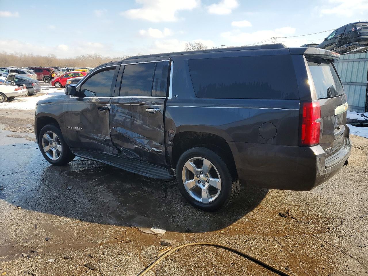 2015 CHEVROLET Suburban