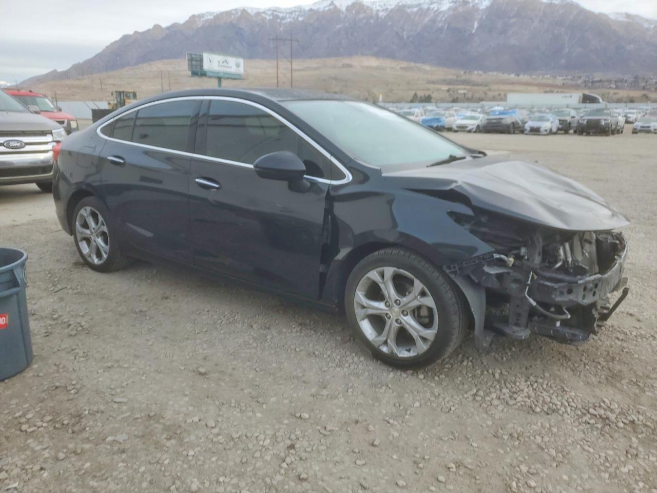 2017 CHEVROLET CRUZE