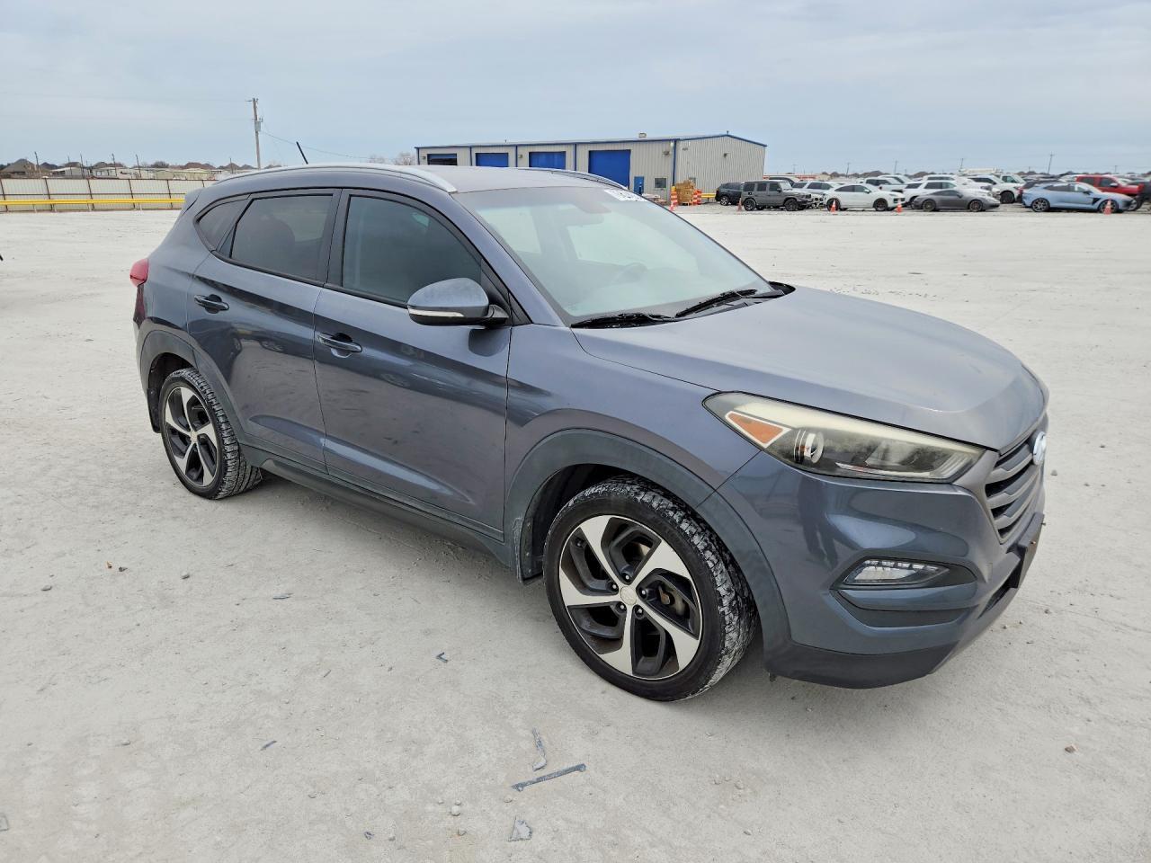 2016 HYUNDAI TUCSON