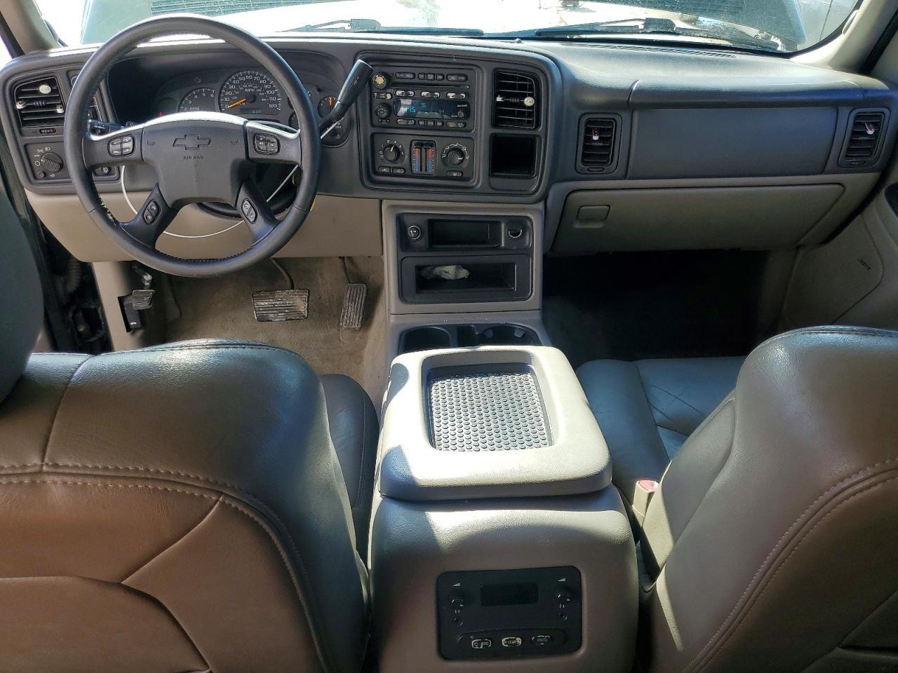 2004 CHEVROLET Tahoe