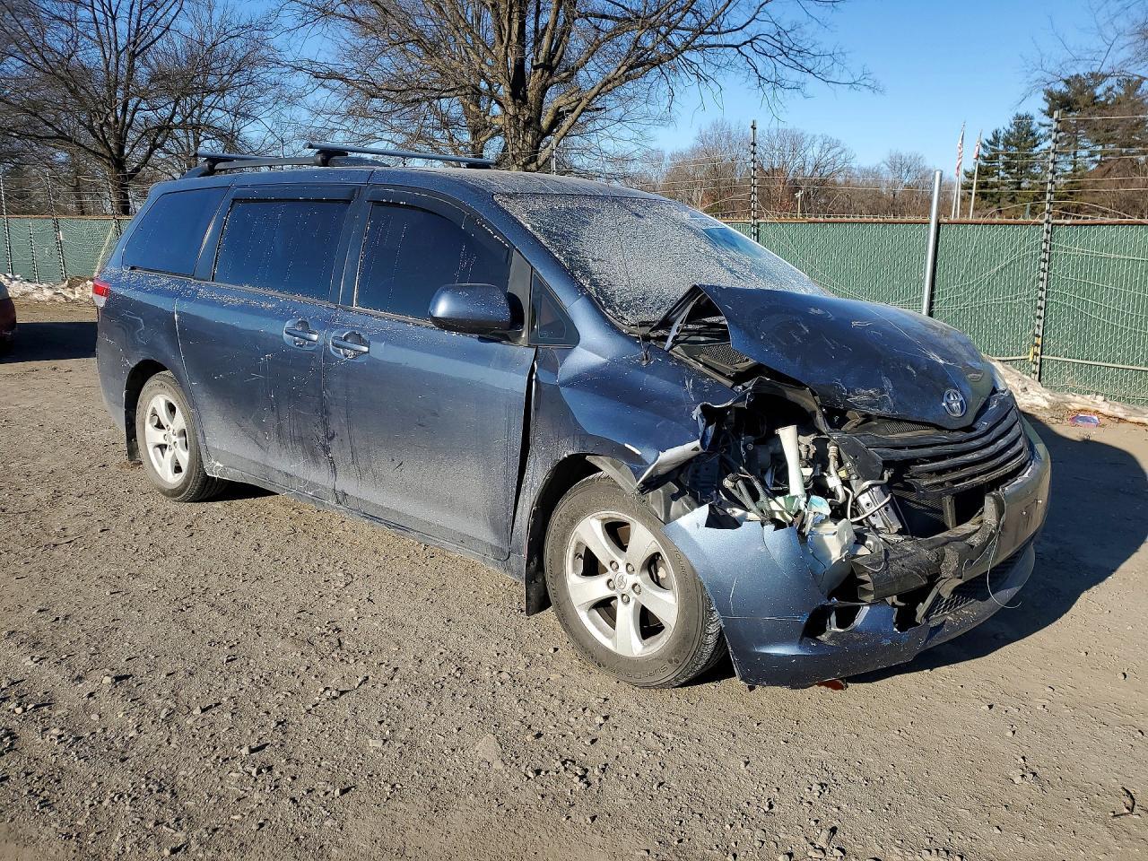 2014 TOYOTA SIENNA