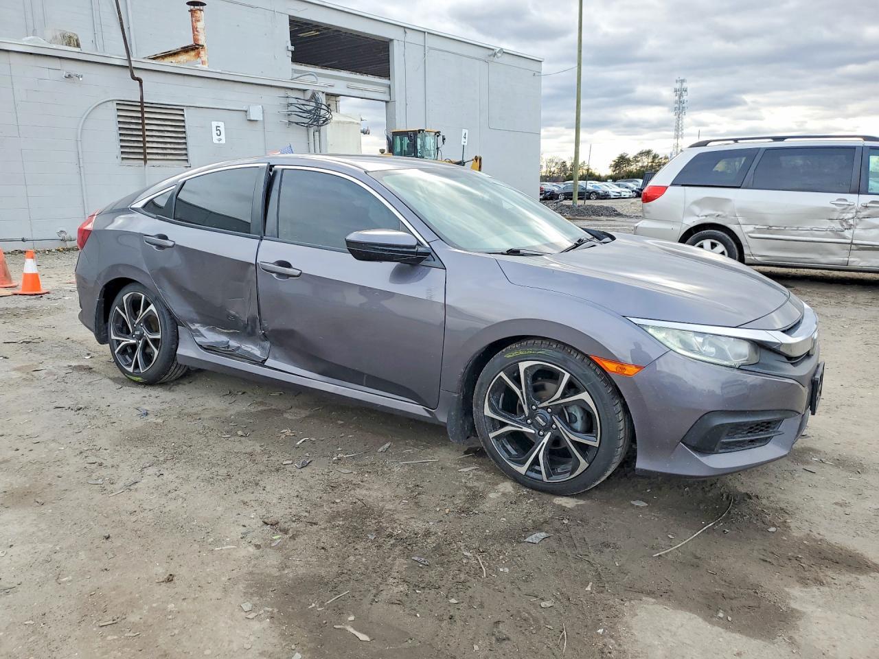 2016 HONDA CIVIC