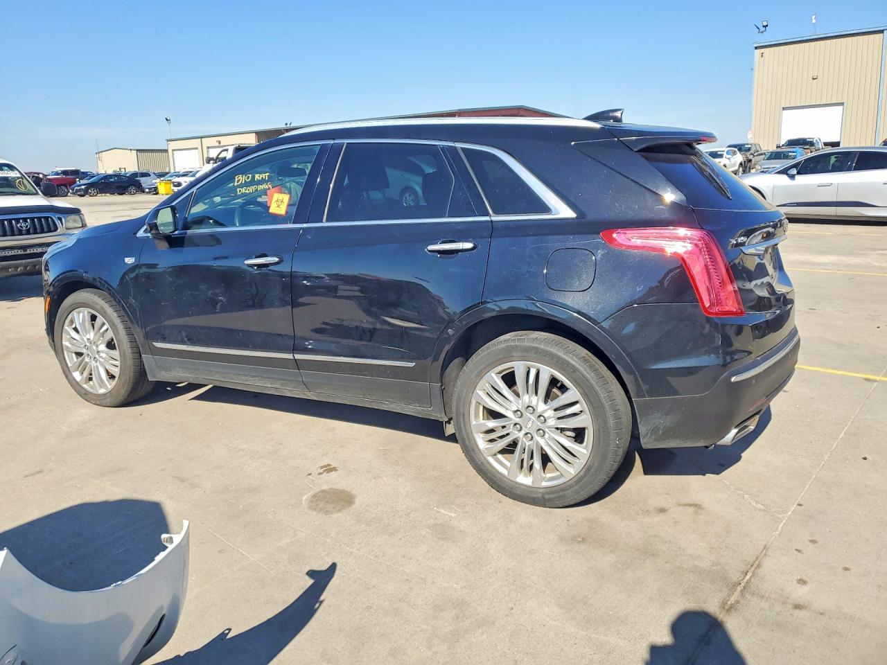 2017 CADILLAC XT5