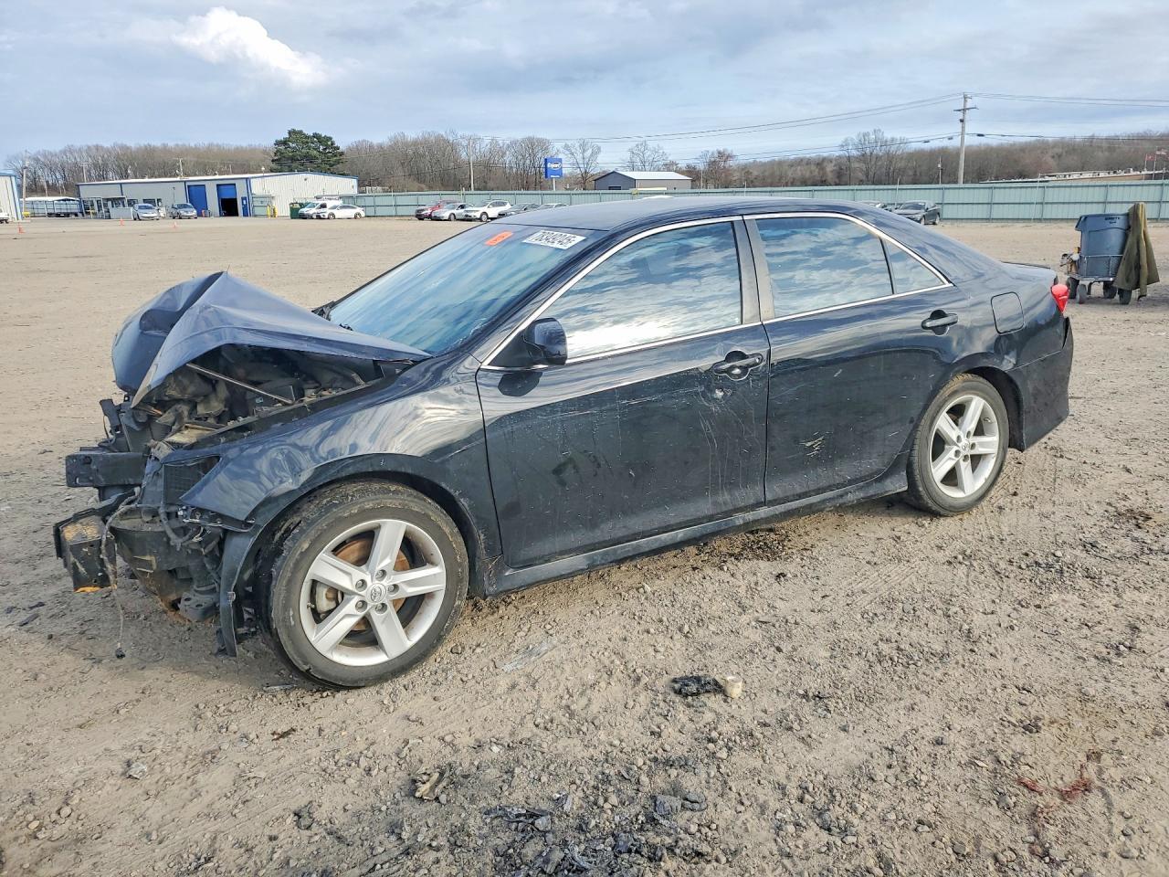 2014 TOYOTA CAMRY
