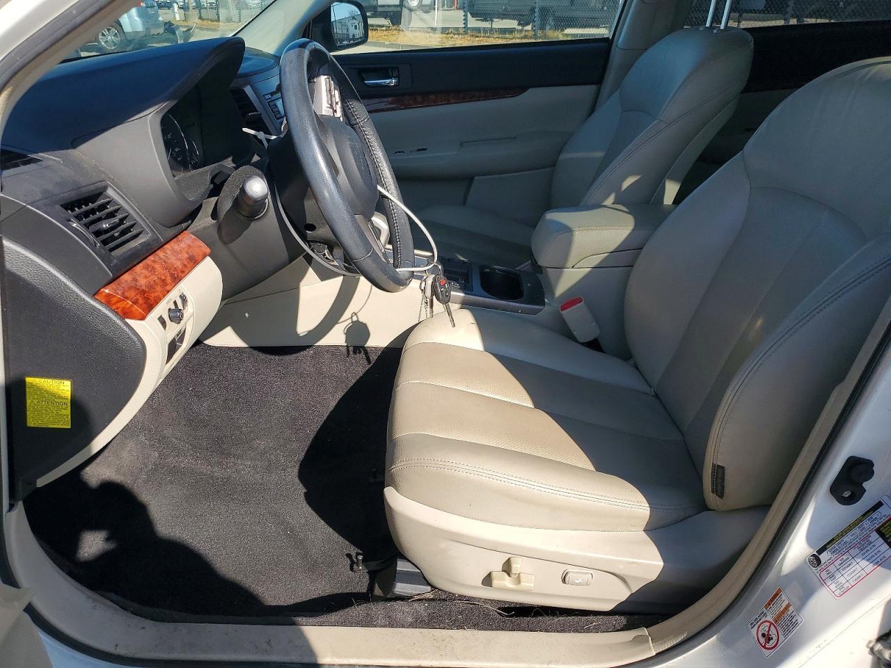 2010 SUBARU Outback