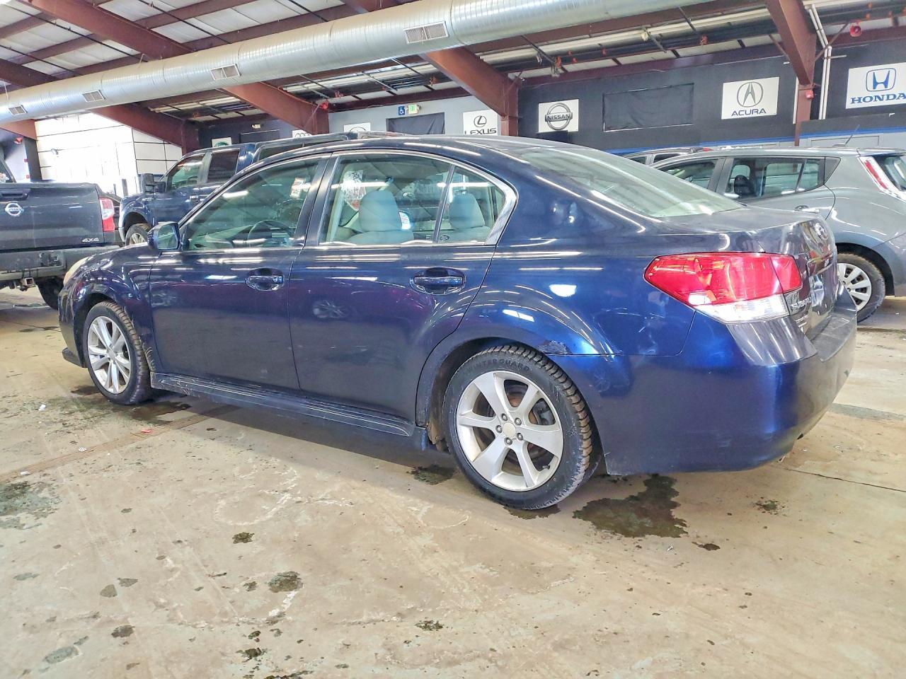 2013 SUBARU Legacy
