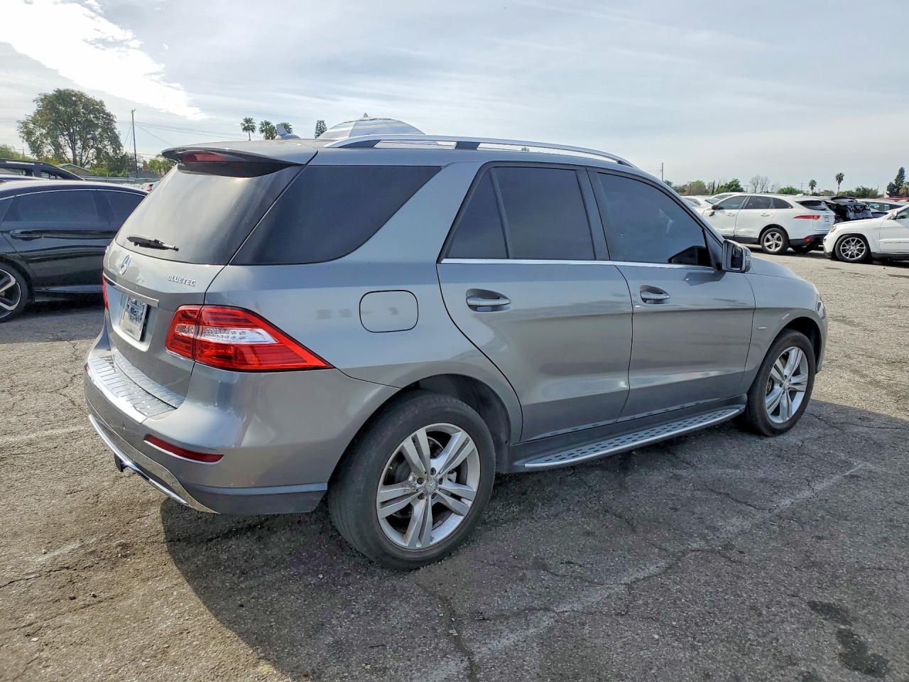2012 MERCEDES-BENZ ML-Class