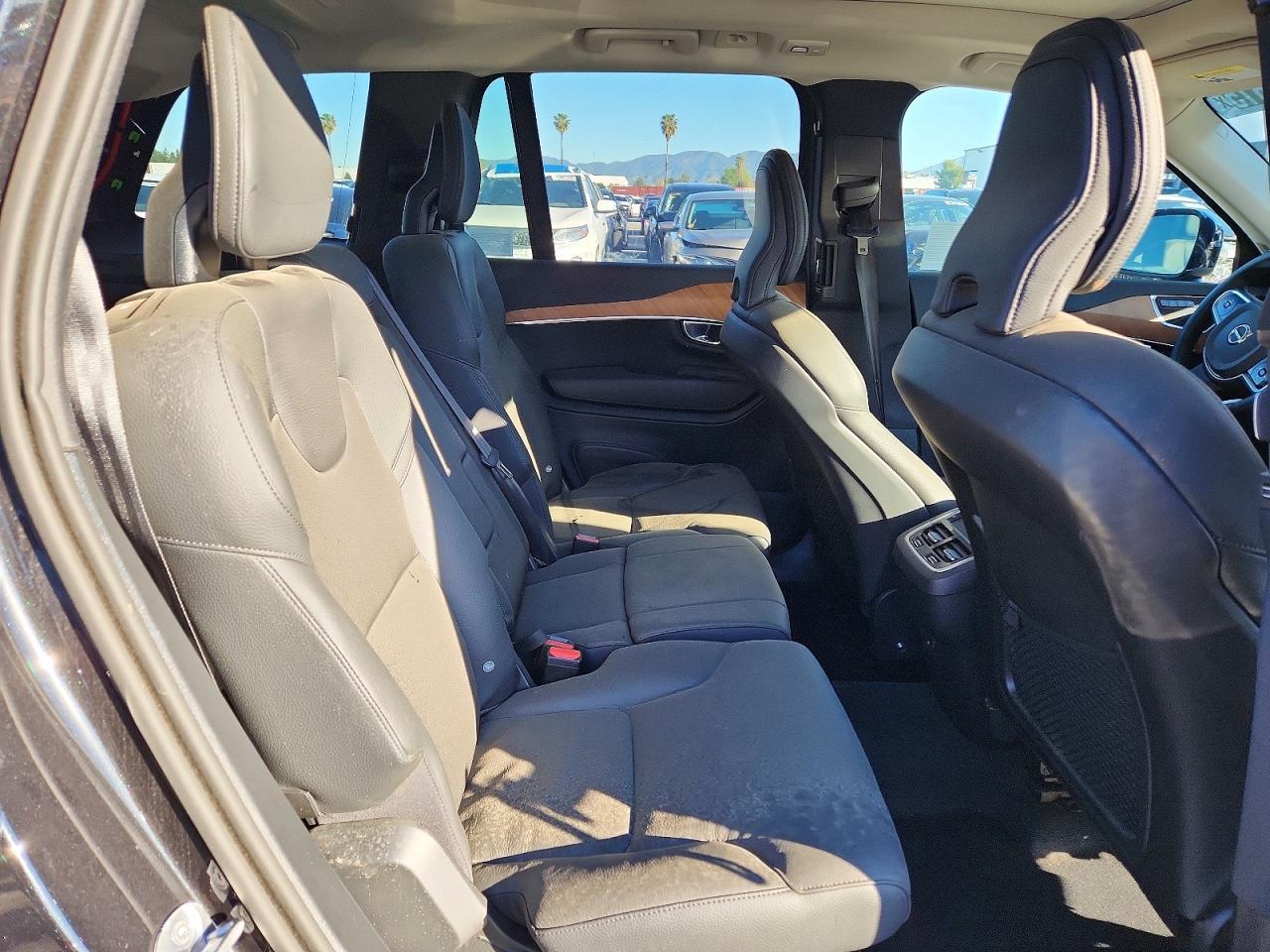 2025 VOLVO XC90